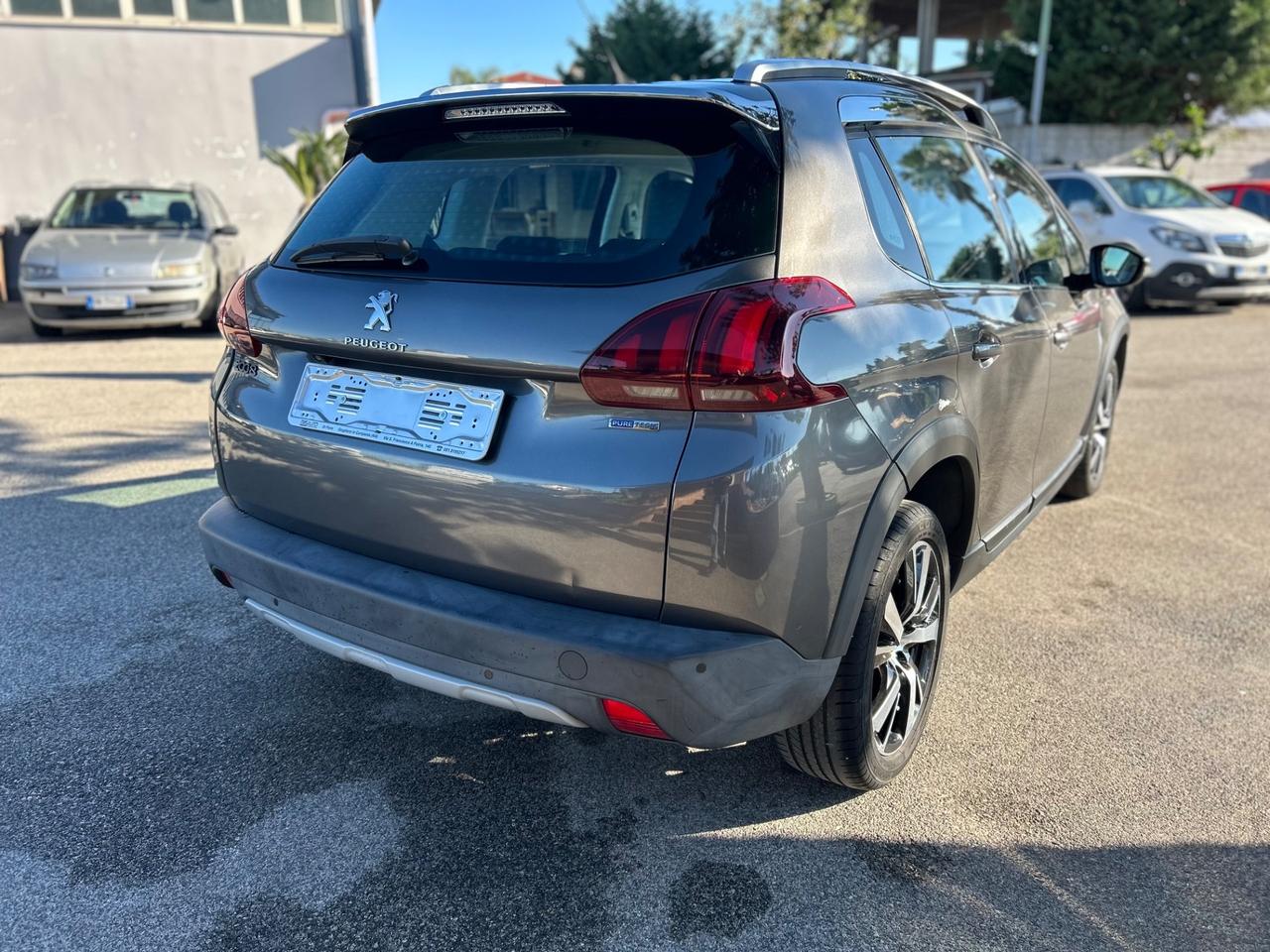 Peugeot 2008 PureTech Turbo 110 Allure