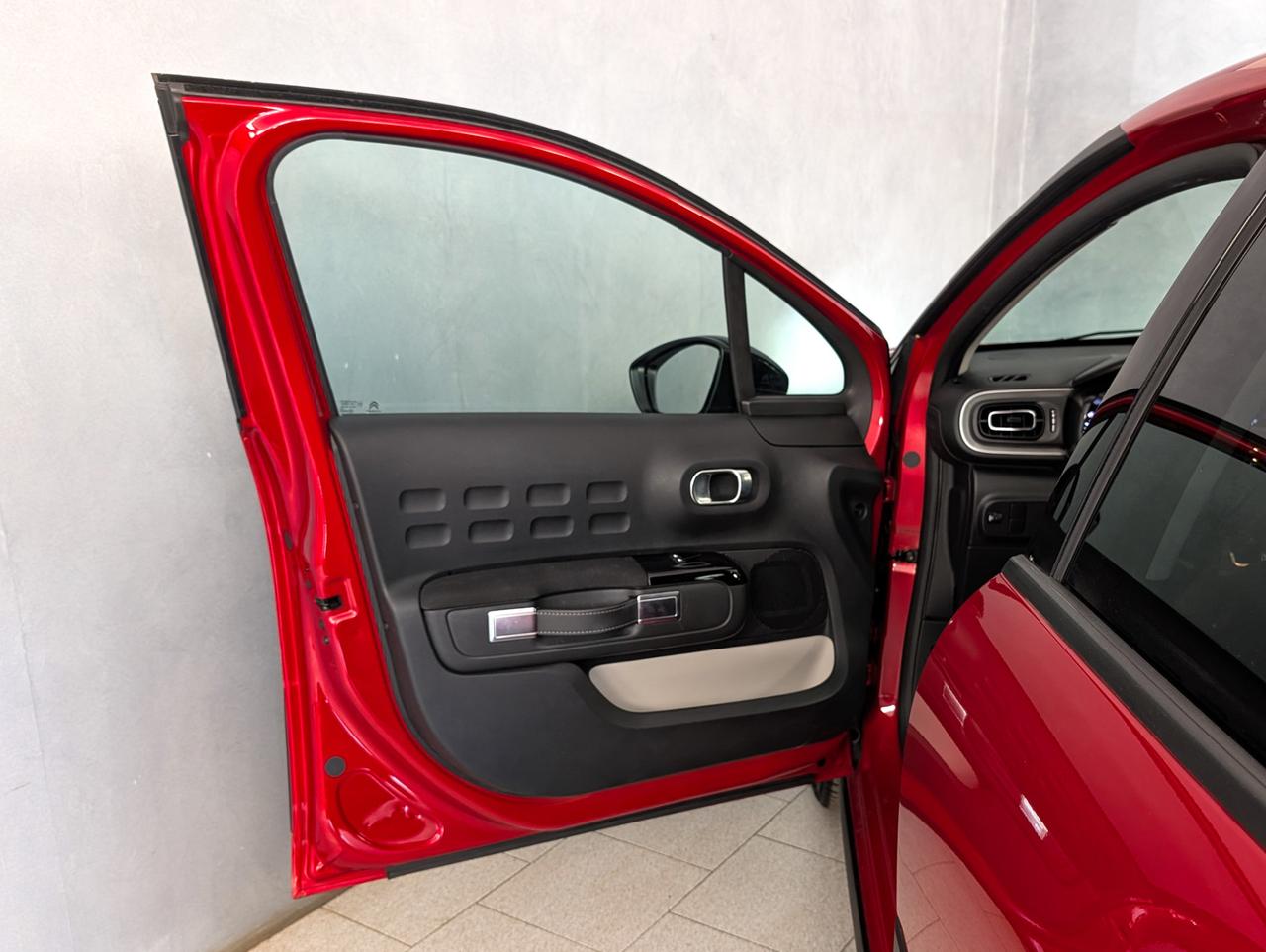 Citroen c3 iii 1.2 puretech 110cv Max