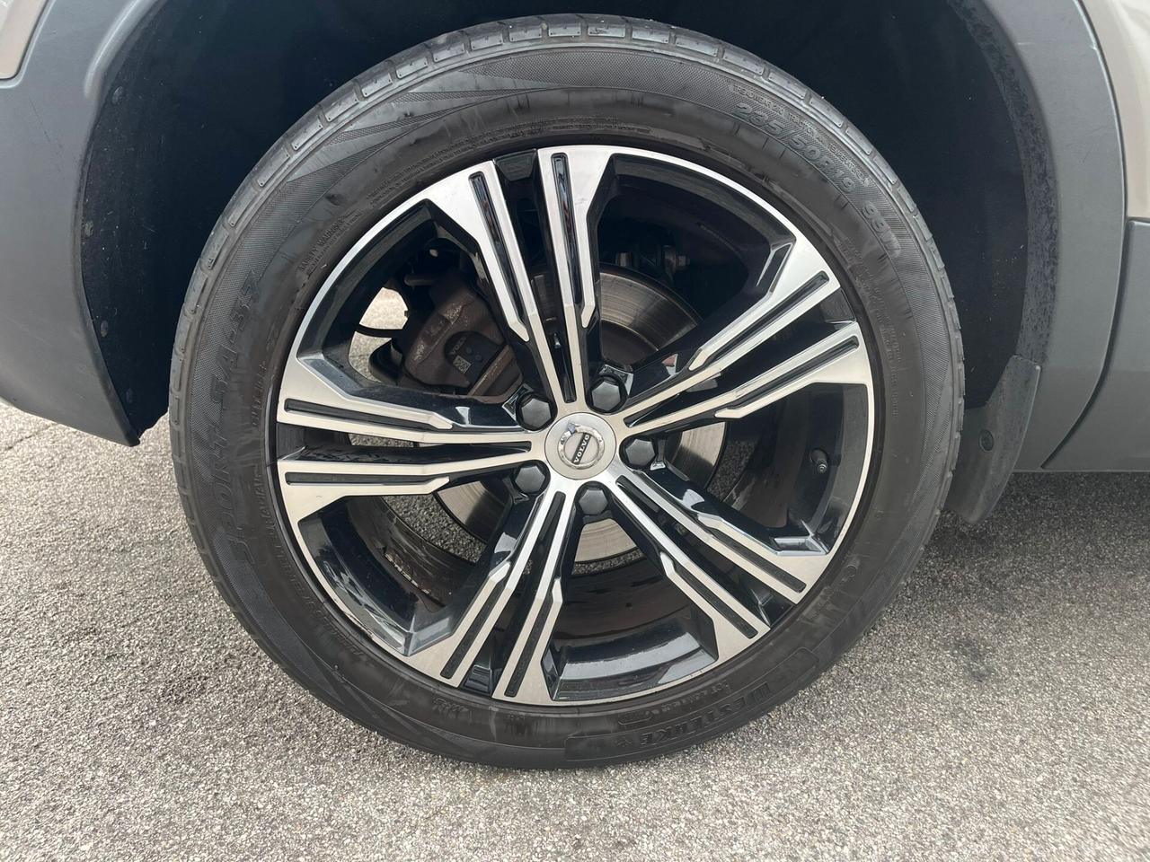 Volvo XC40 T5 Recharge Plug-in Hybrid Inscription Expression