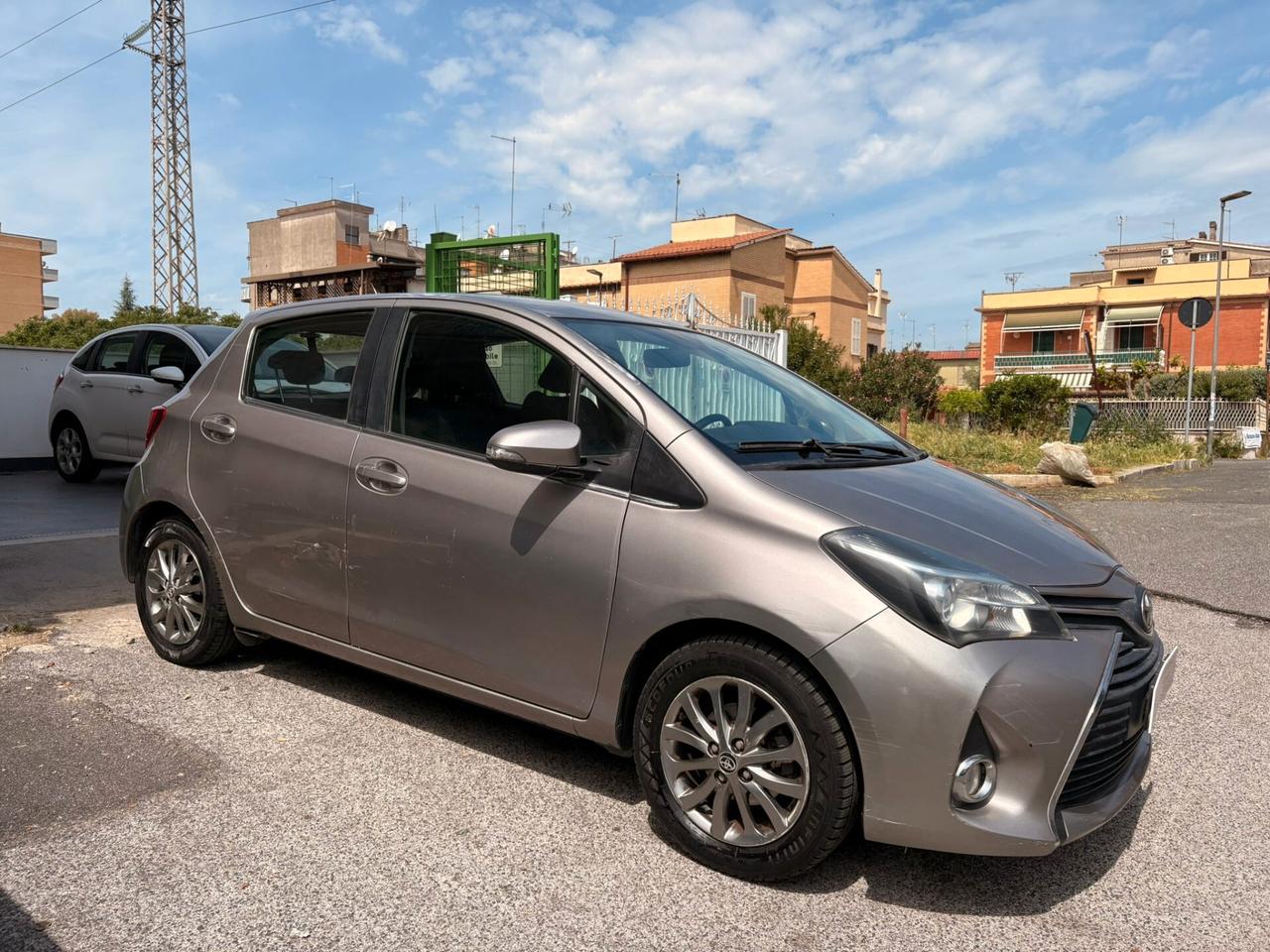 Toyota Yaris 1.0 5 porte Lounge