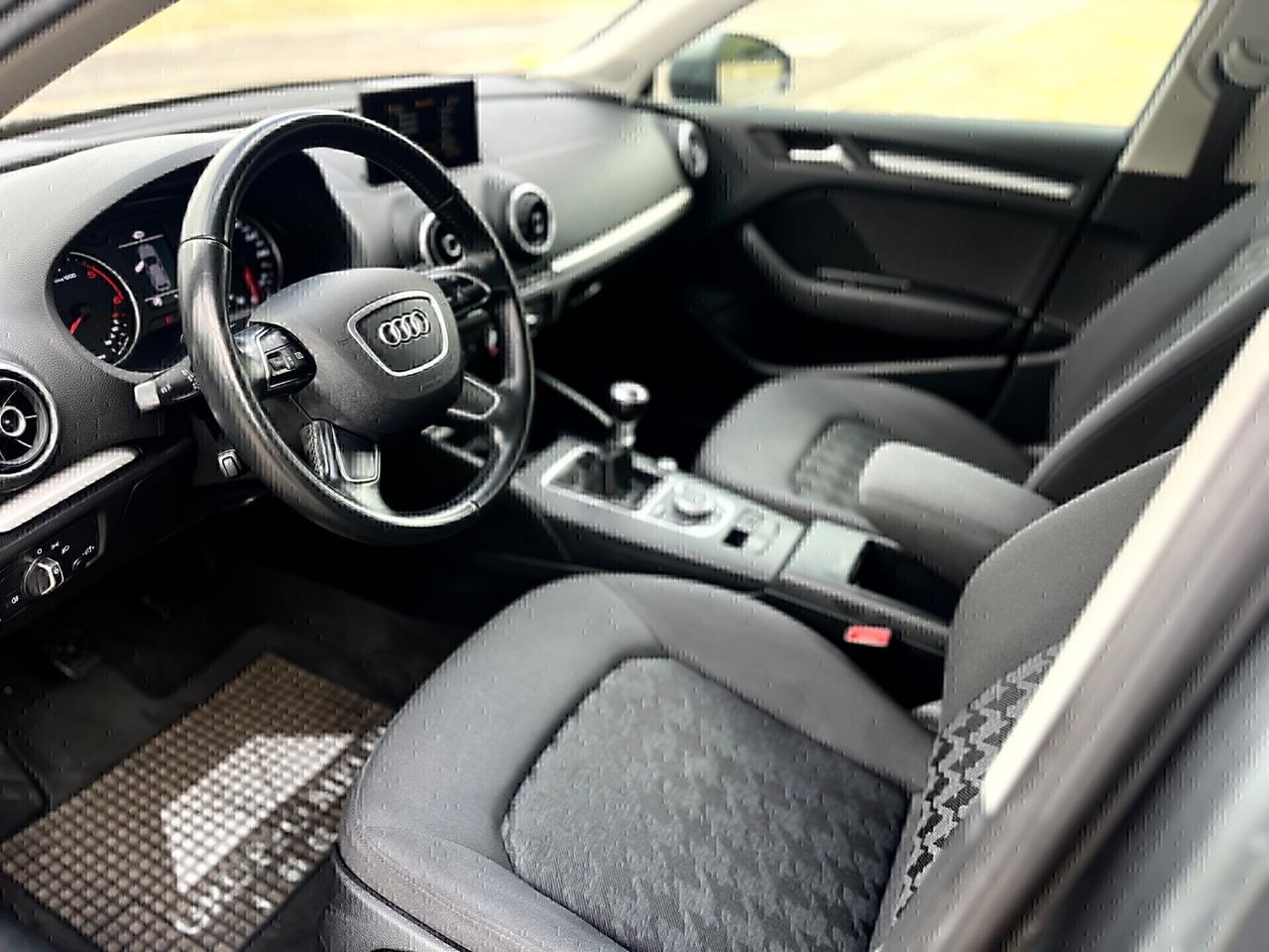 Audi A3 SPB 1.6 TDI (110cv)*XENO*NAVI*SEDILI RISCALDABILI