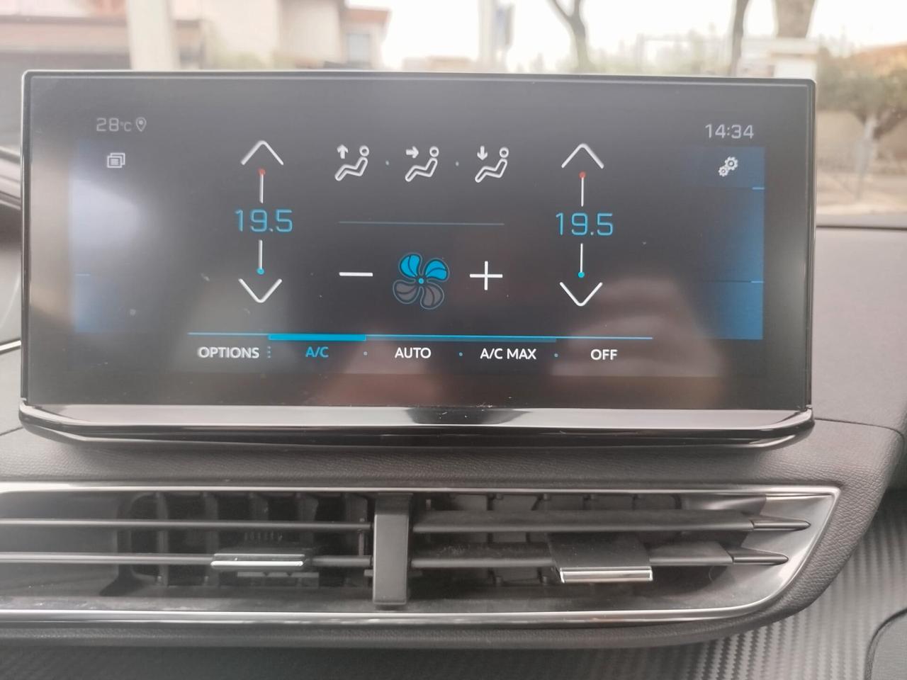 3008 1.5hdi AT8 *PREZZO VERO * RESTYLING- UNIPRO