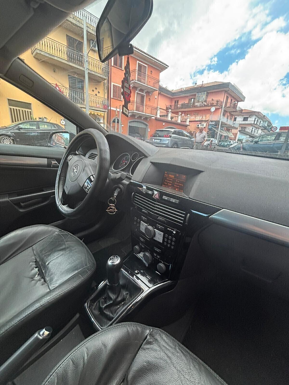 Opel Astra GTC 1.7 CDTI 125CV 3 porte Enjoy