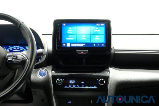 TOYOTA Yaris Cross 1.5 HYBRID 5PORTE E-CVT AWD-I 4x4 TREND FULL LED