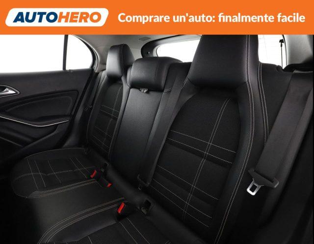 MERCEDES-BENZ GLA 180 Sport