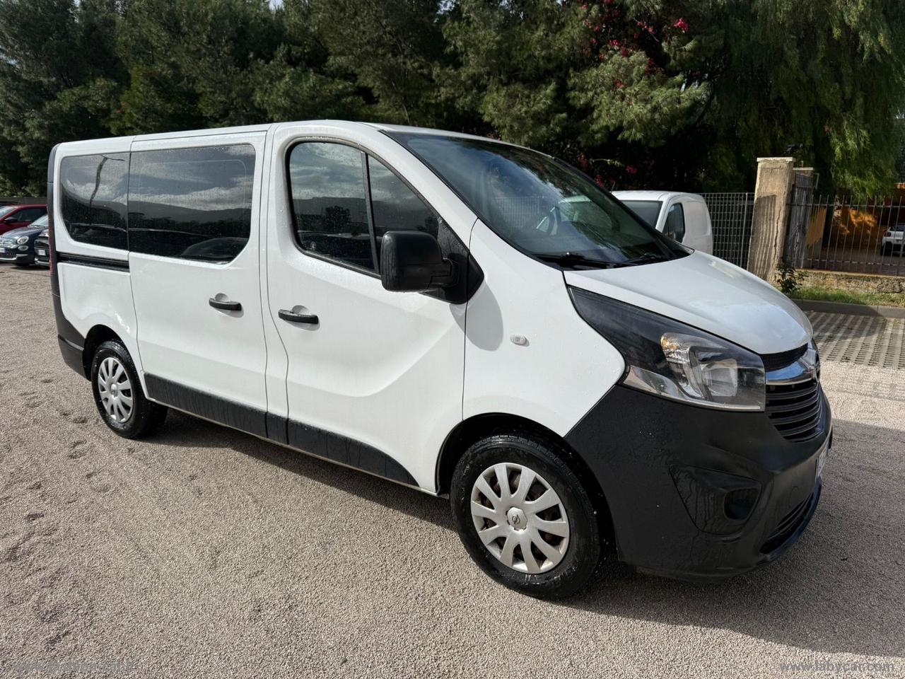 Vivaro 29 1.6 BiT. EcoF. PC-TN Combi