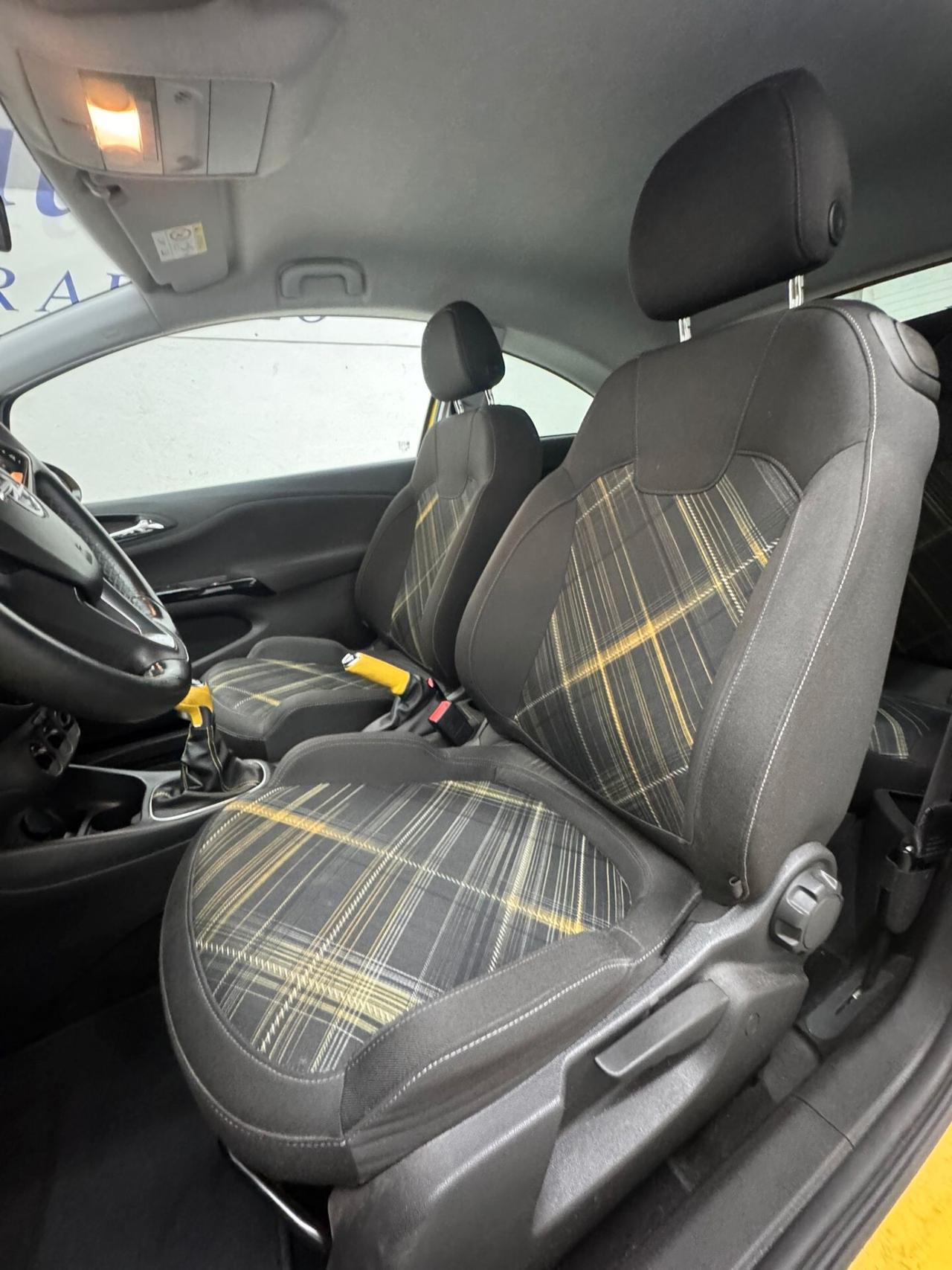 Opel Corsa 1.3 CDTI ecoFLEX 95CV Start&Stop Coupé b-Color