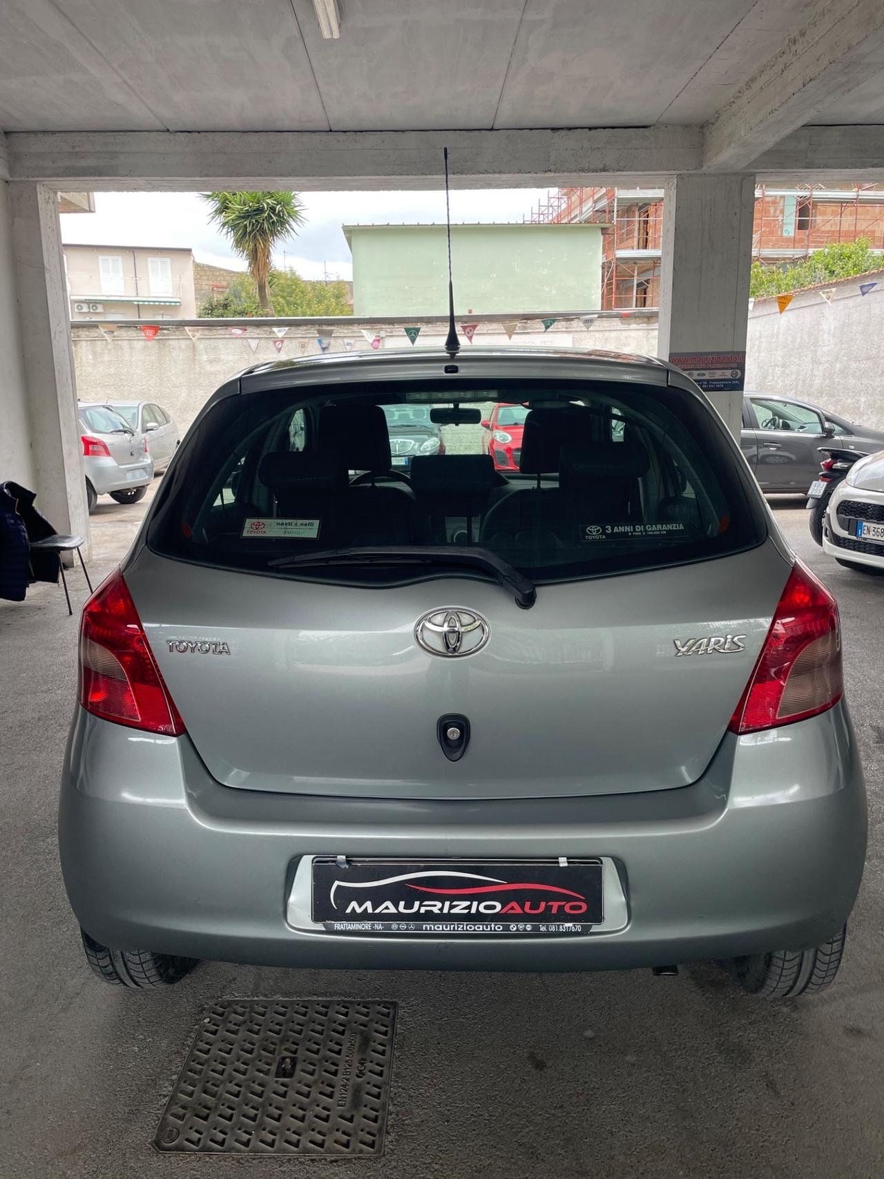 Toyota Yaris 1.3 5 porte Luna Full dal nord Italia