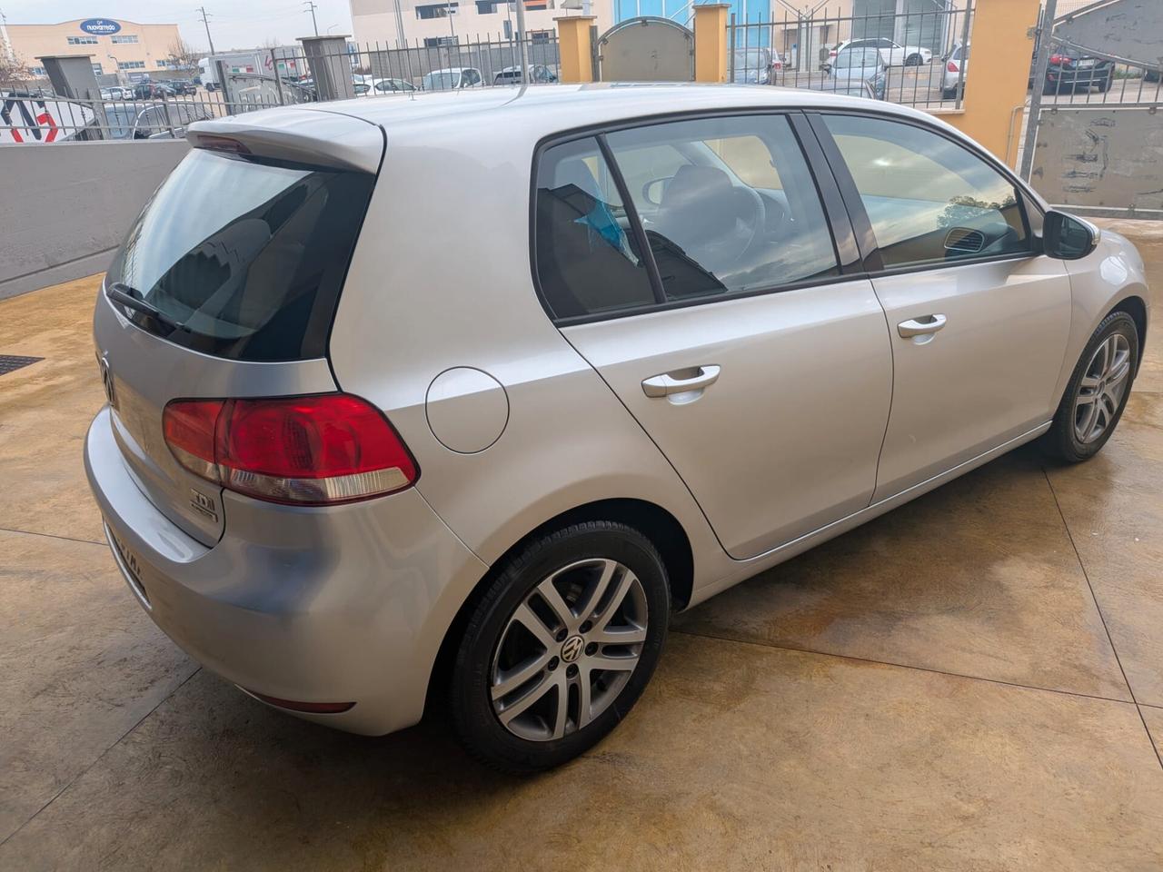 Volkswagen Golf Business 1.6 TDI 5p. Highline