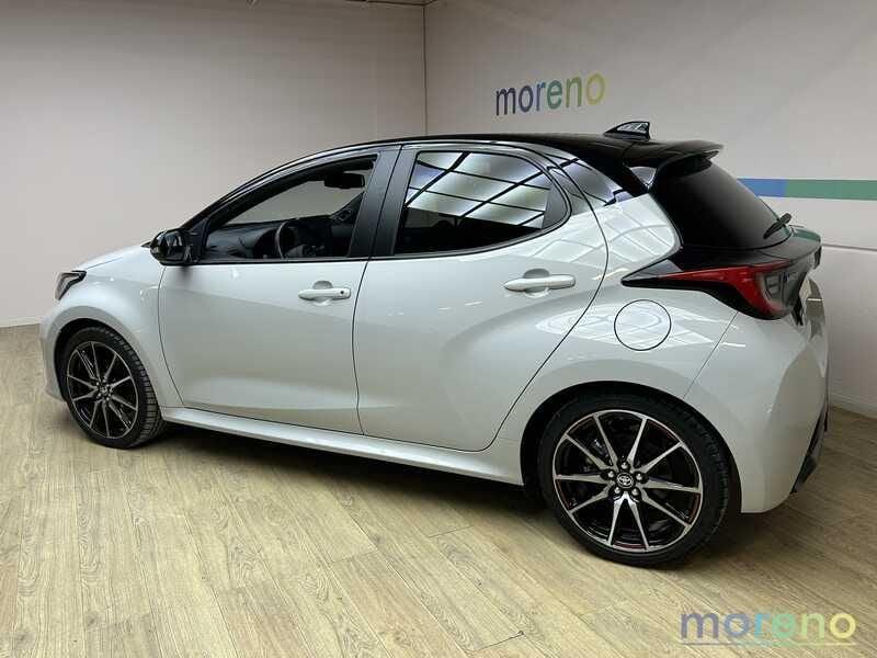 Toyota Yaris 1.5h 130 GR Sport