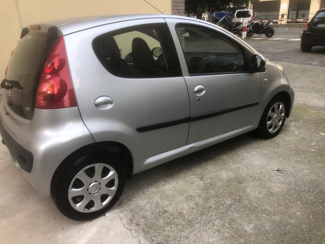 Peugeot 107 1.0 68CV 5p. Plaisir 07/210 Km 44000