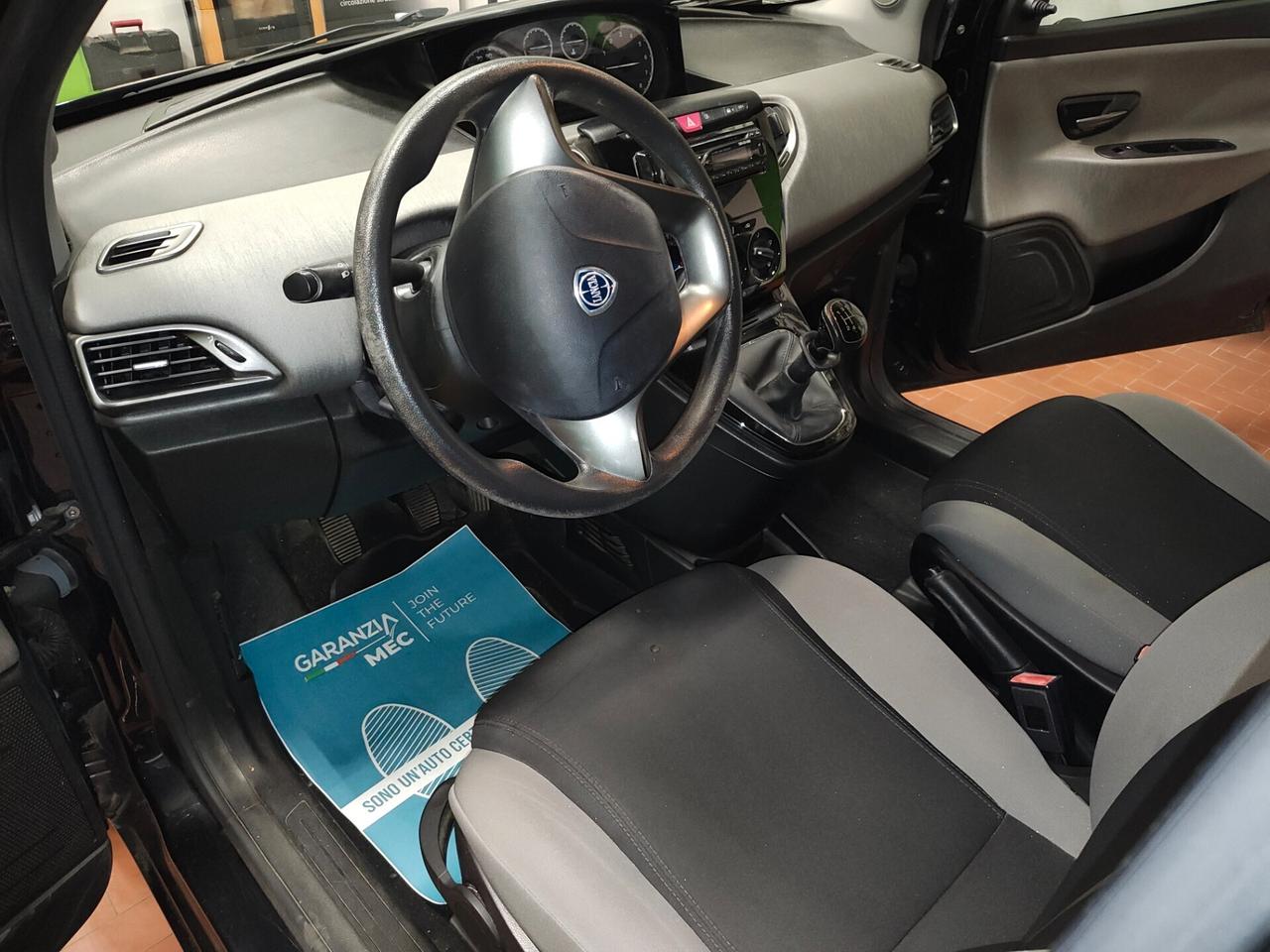 LANCIA YPSILON 1.2 NEOPATENTATI