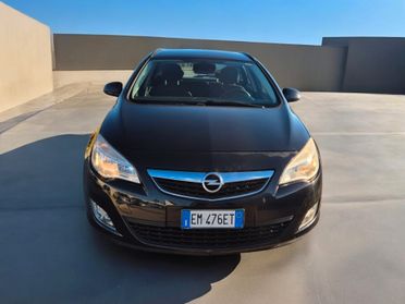 Opel Astra 1.7 CDTI 110CV Sports Tourer 132.000 KM