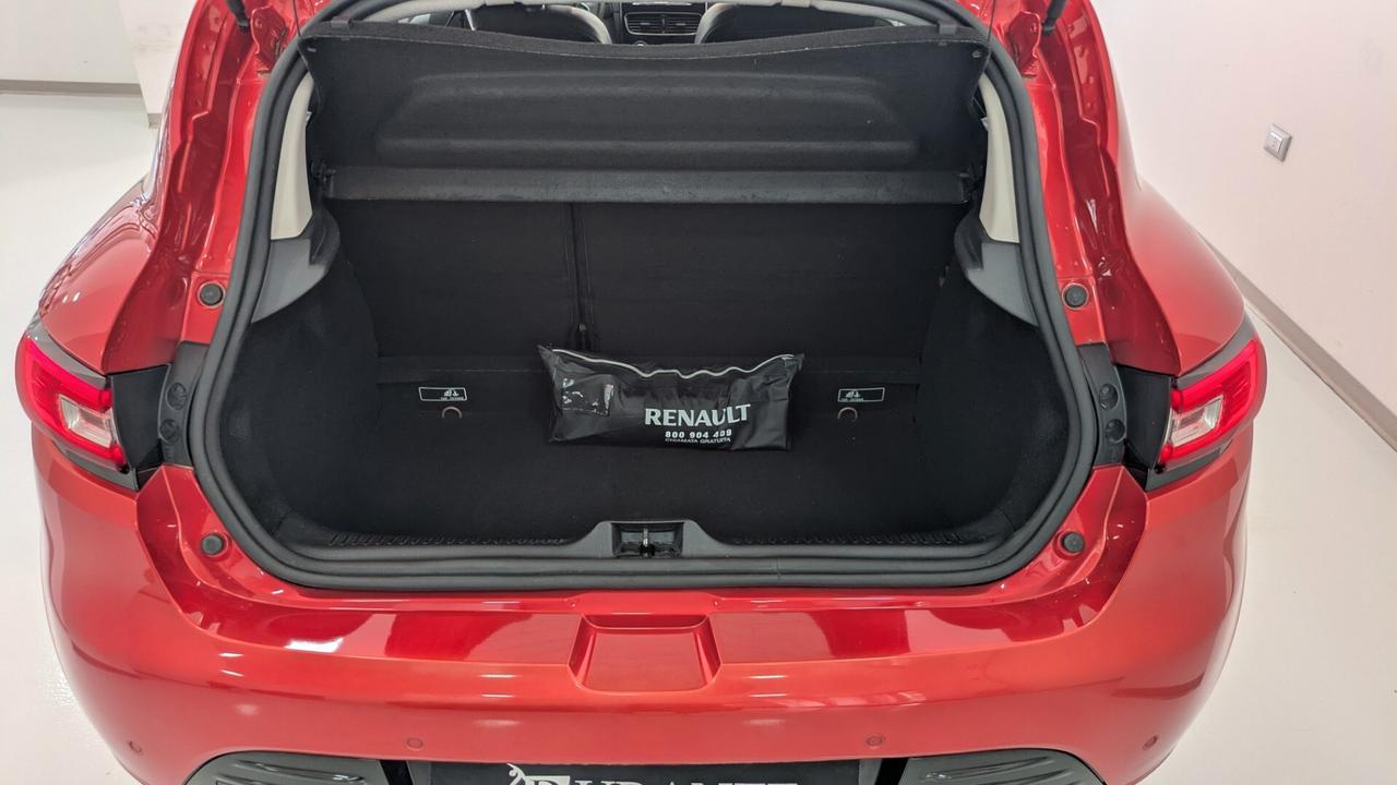 Renault Clio TCe 12V 90 CV 5 porte Moschino Life
