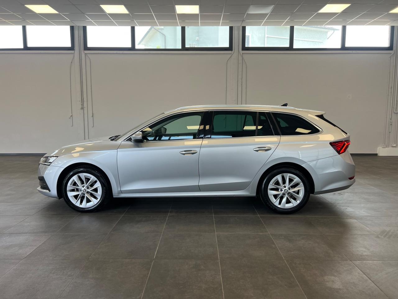 Skoda Octavia 2.0 TDI EVO SCR DSG Wagon Style