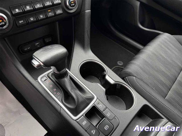 KIA Sportage mhev mild hybrid dct TELECAMERA CARPLAY IVA ESP.
