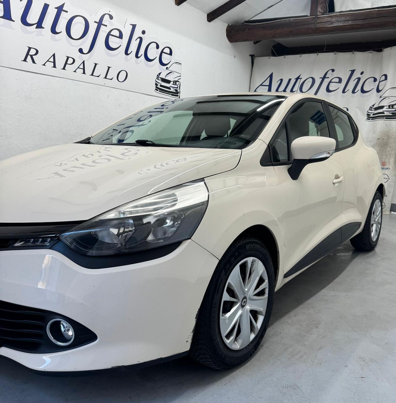 Renault Clio dCi 8V 75 CV Start&Stop 5 porte Energy Duel