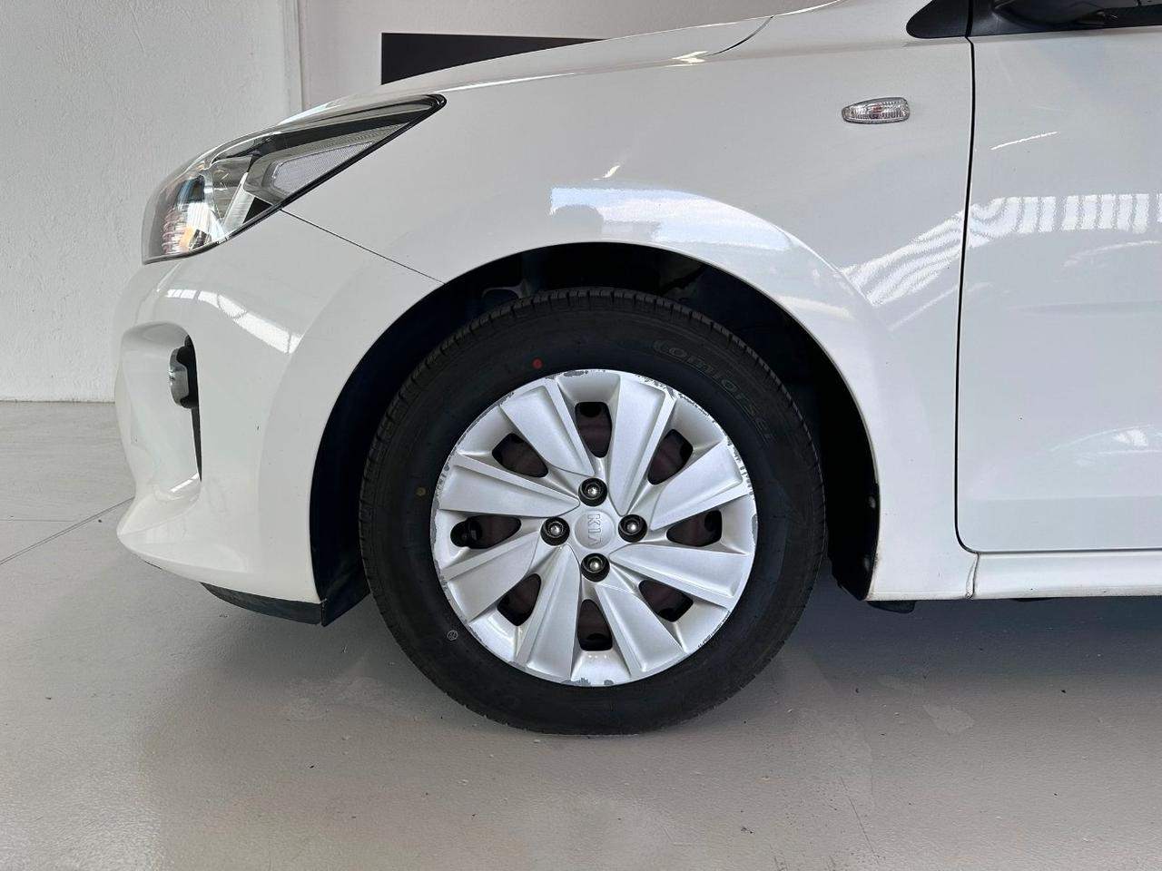 Kia Rio 5 Porte Rio 1.4 crdi Active 77cv