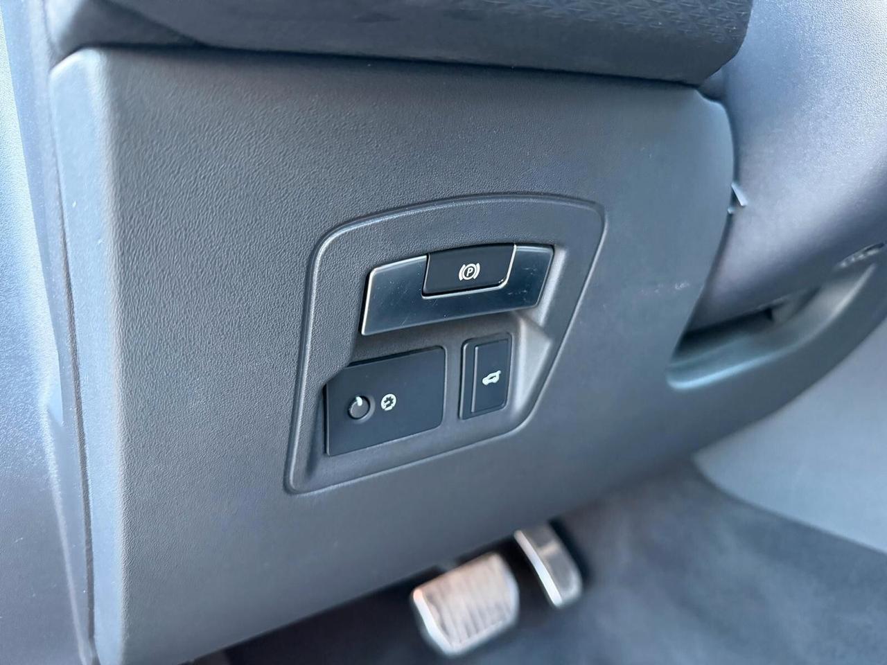 Land Rover Range Velar 2.0D I4 240 CV R-Dynamic S