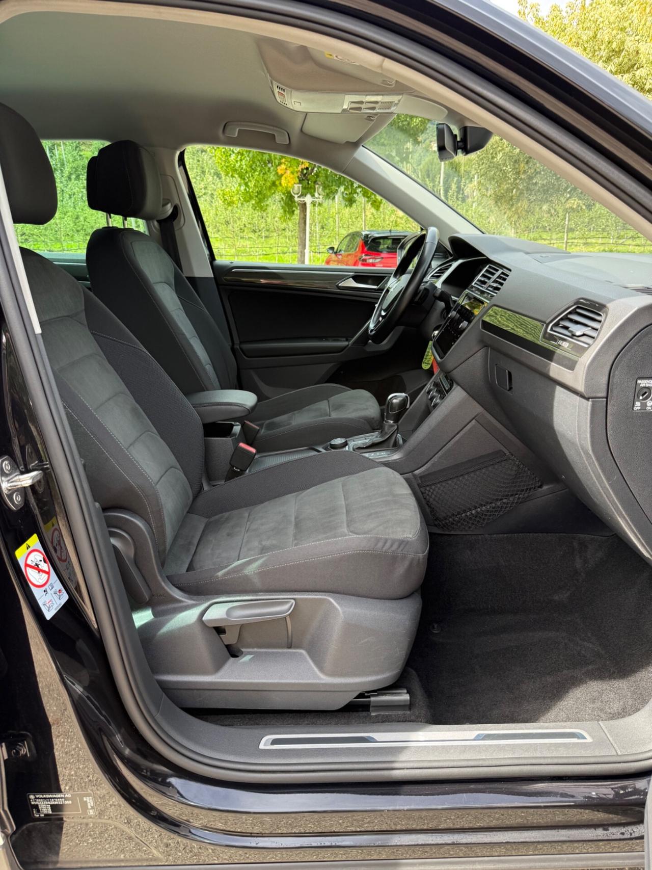 Volkswagen Tiguan 2.0 TDI SCR DSG 4MOTION Sport BMT