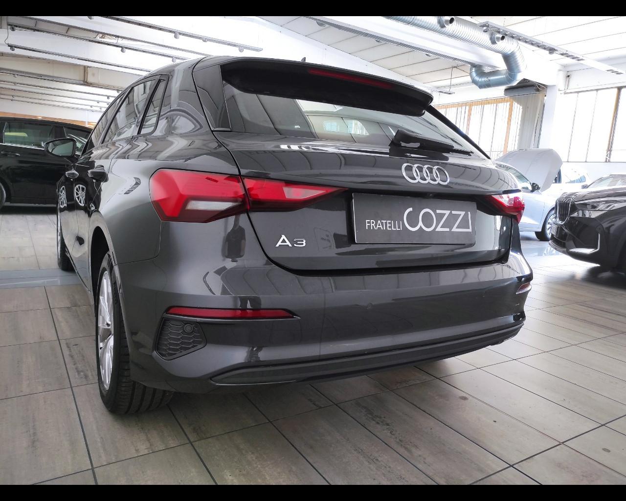 AUDI A3 4ª serie - A3 SPB 40 TFSI e S tronic Business