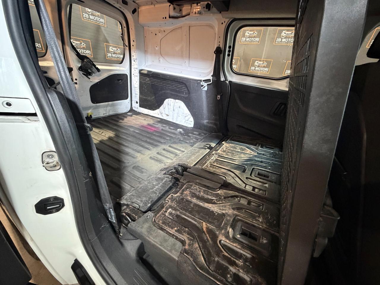 Peugeot Partner BlueHDi 100 S&S PL-DC Furgone Mobile