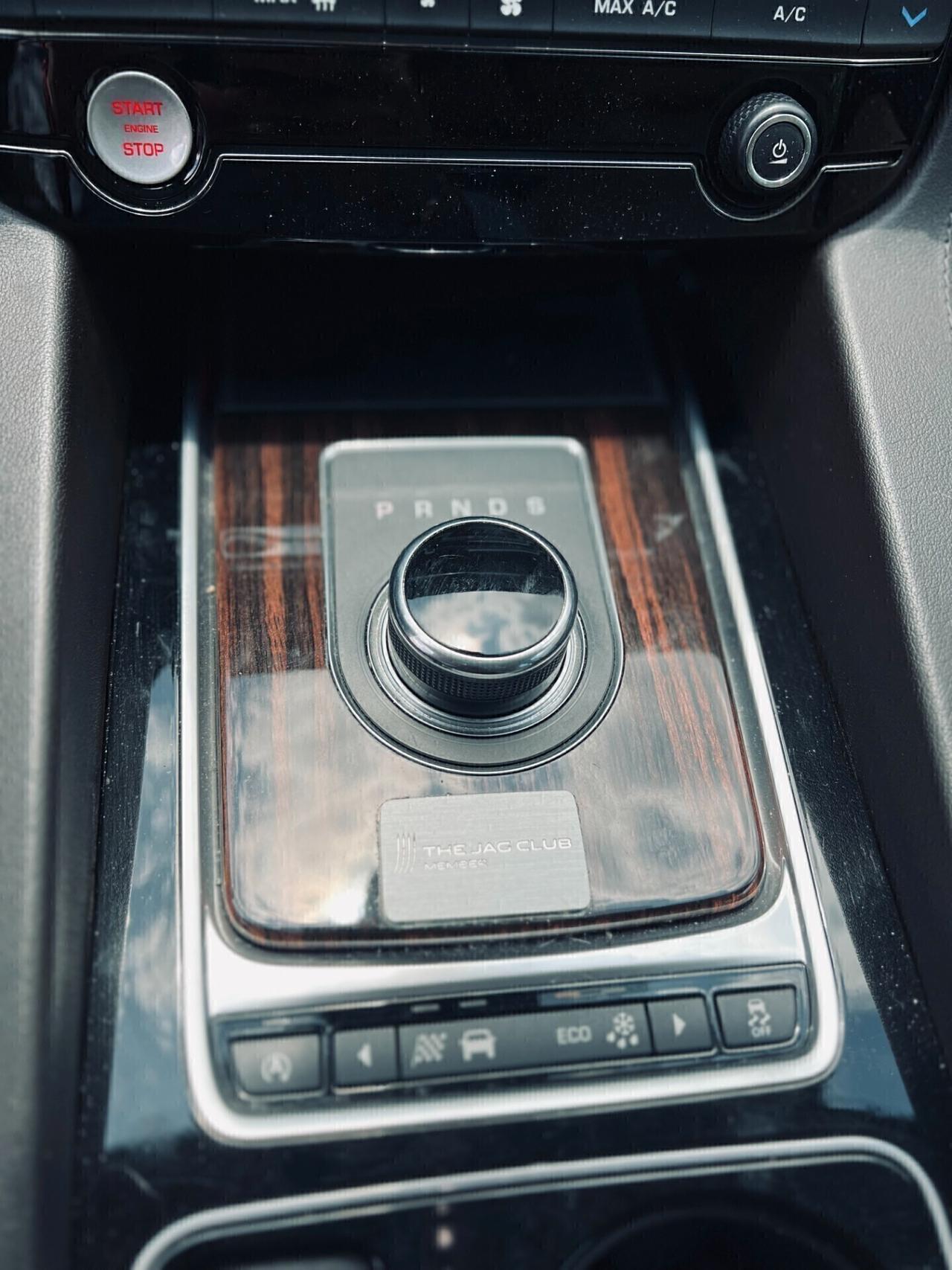 JAGUAR F-PACE 180CV AUT. PRESTIGE - 2016