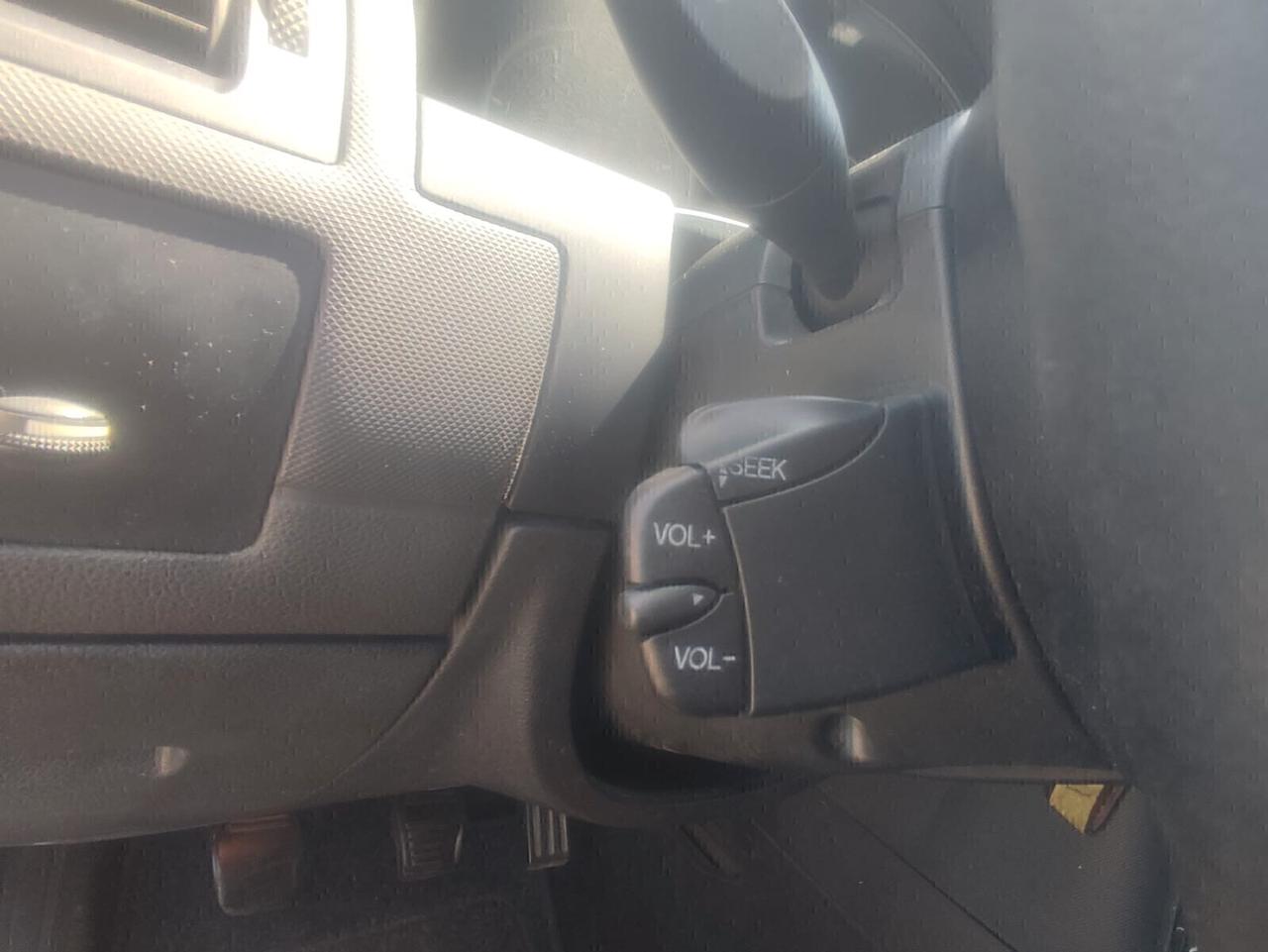 Ford Mondeo 2.0 TDDi cat 4p. Ghia