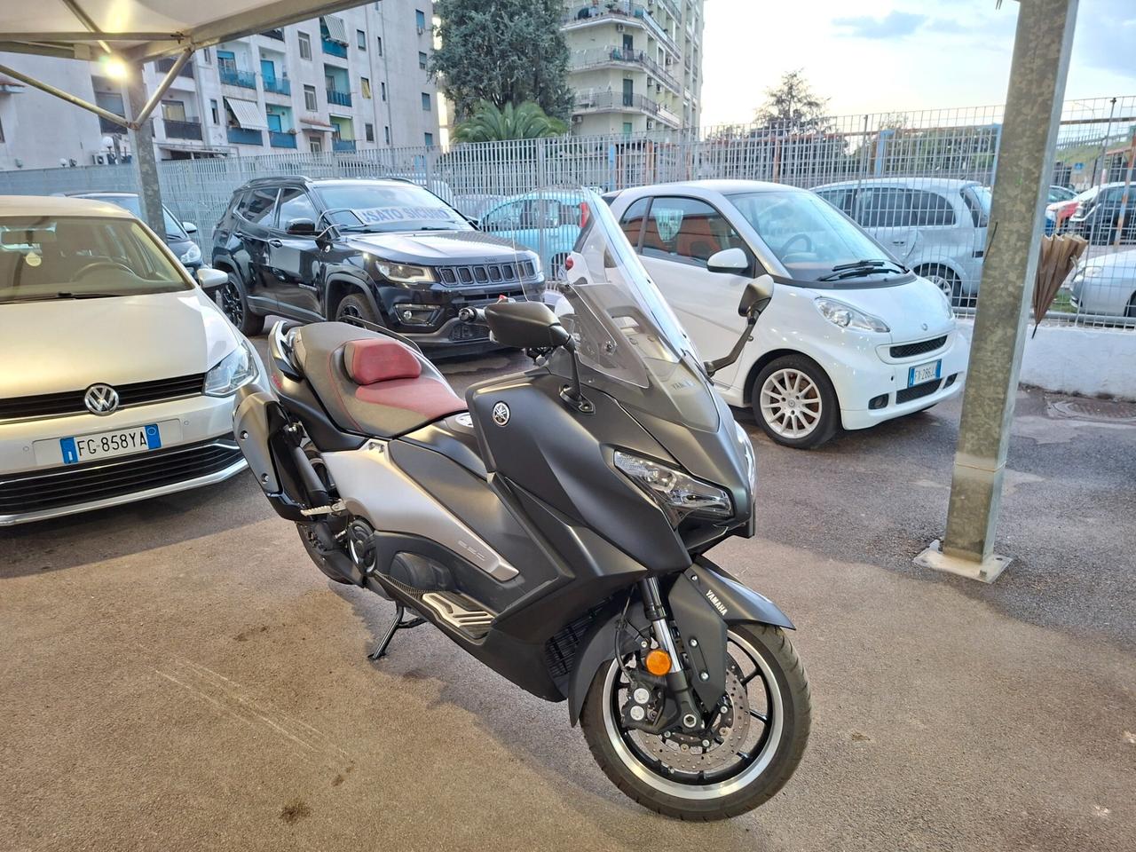 Yamaha TMAX 560 25'anniversario Black max