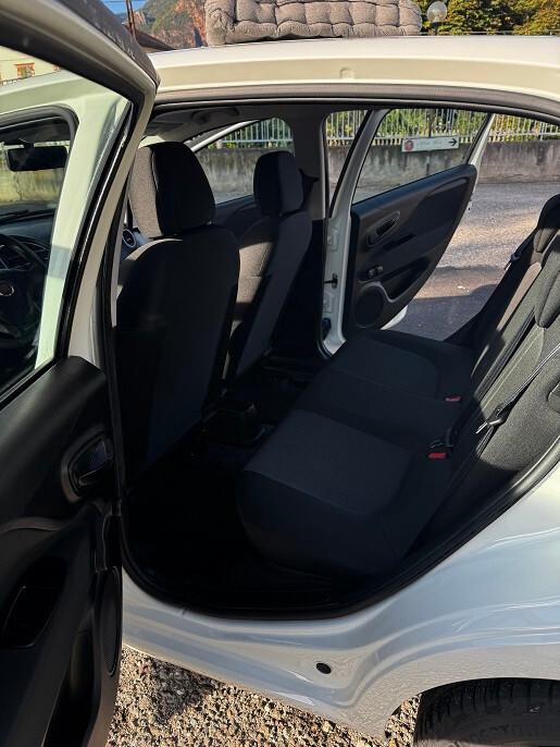 Fiat Punto 1.2 8V 5P 1.2 Actual s Lounge