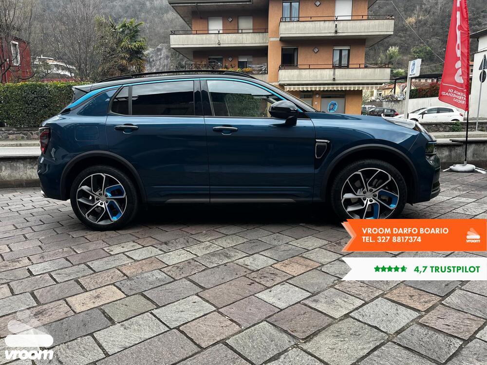 LYNK&CO 01 01 PHEV