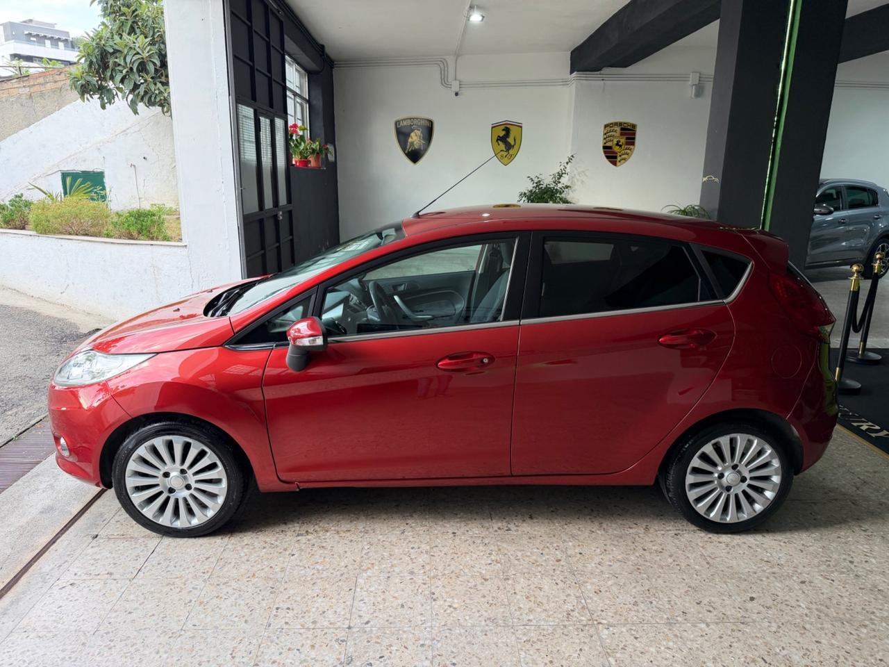 Ford Fiesta 1.4 TDCi 68CV 5 porte Titanium