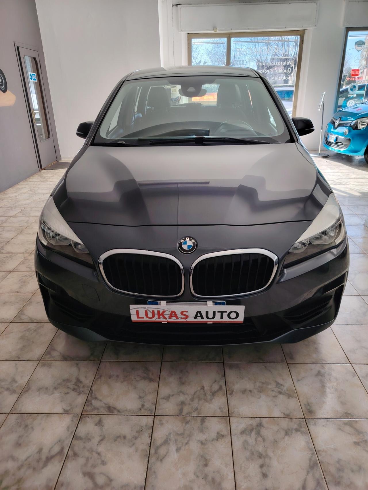 Bmw 216 218d Active Tourer Advantage