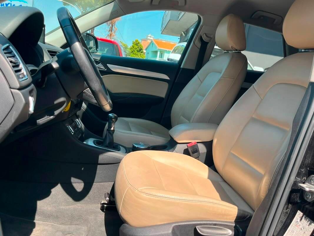 Audi Q3 2.0 tdi Business 140cv