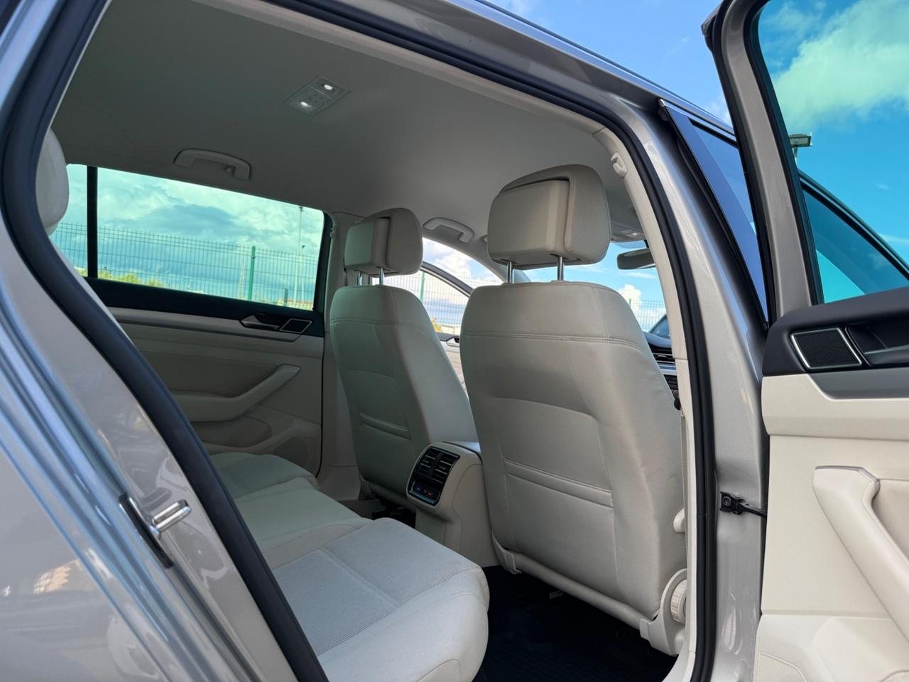 Volkswagen Passat 2.0 TDI SCR DSG Executive BMT