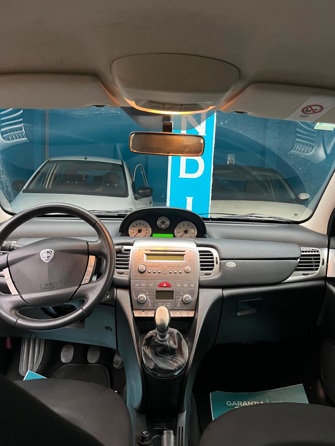 Lancia Ypsilon 1.2 Argento