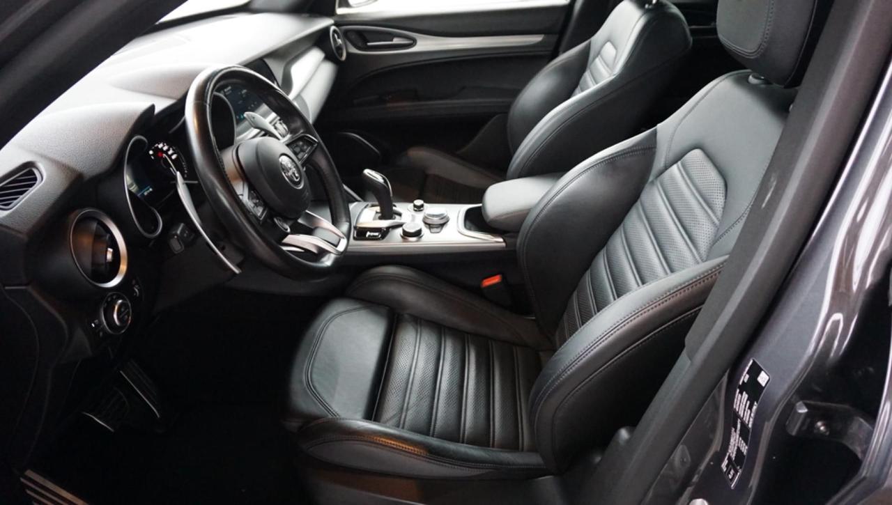 Alfa Romeo Stelvio 2.2 Turbodiesel 210 CV AT8 Q4 Veloce