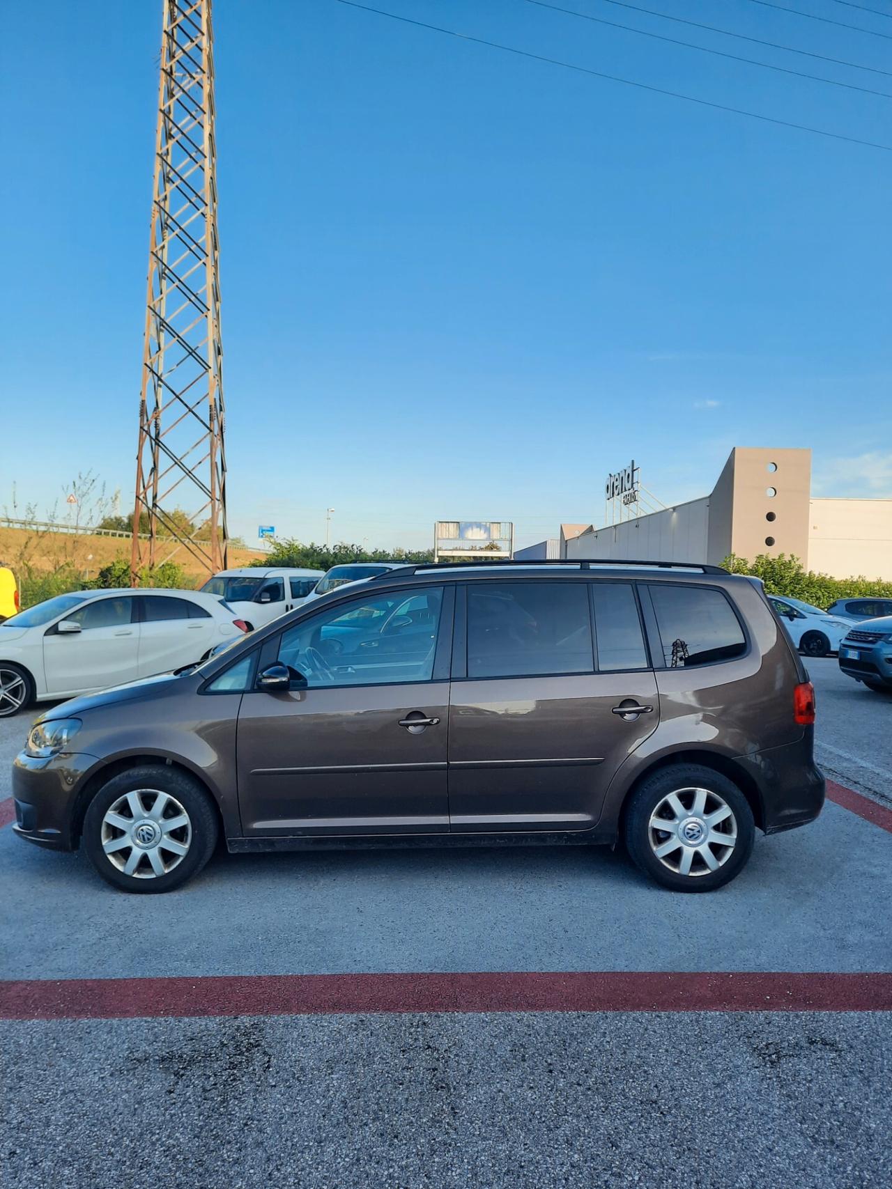 Volkswagen Touran 1.6 TDI Comfortline 7 POSTI