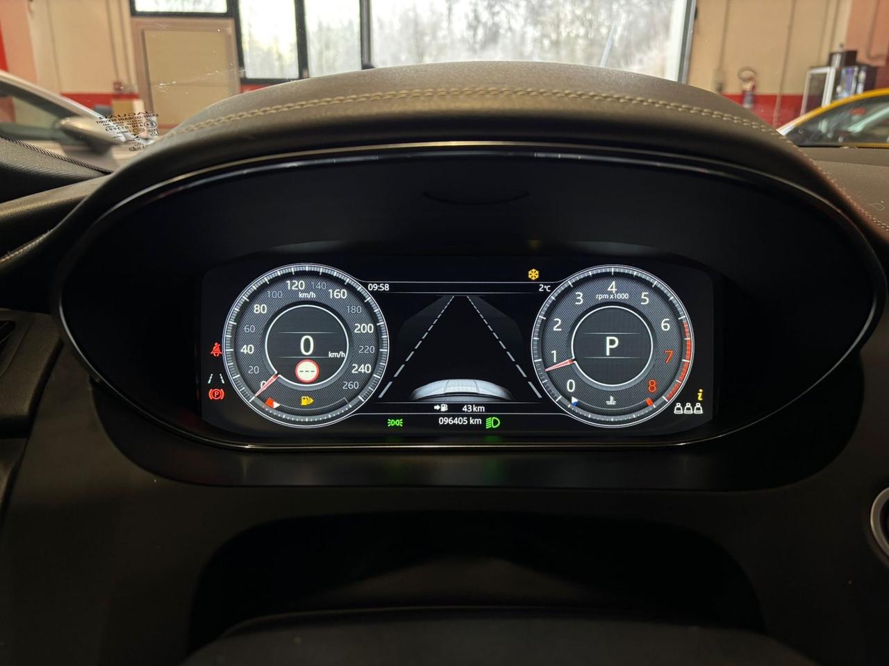 Jaguar E-Pace 2.0 249 CV AWD aut. R-Dynamic HSE