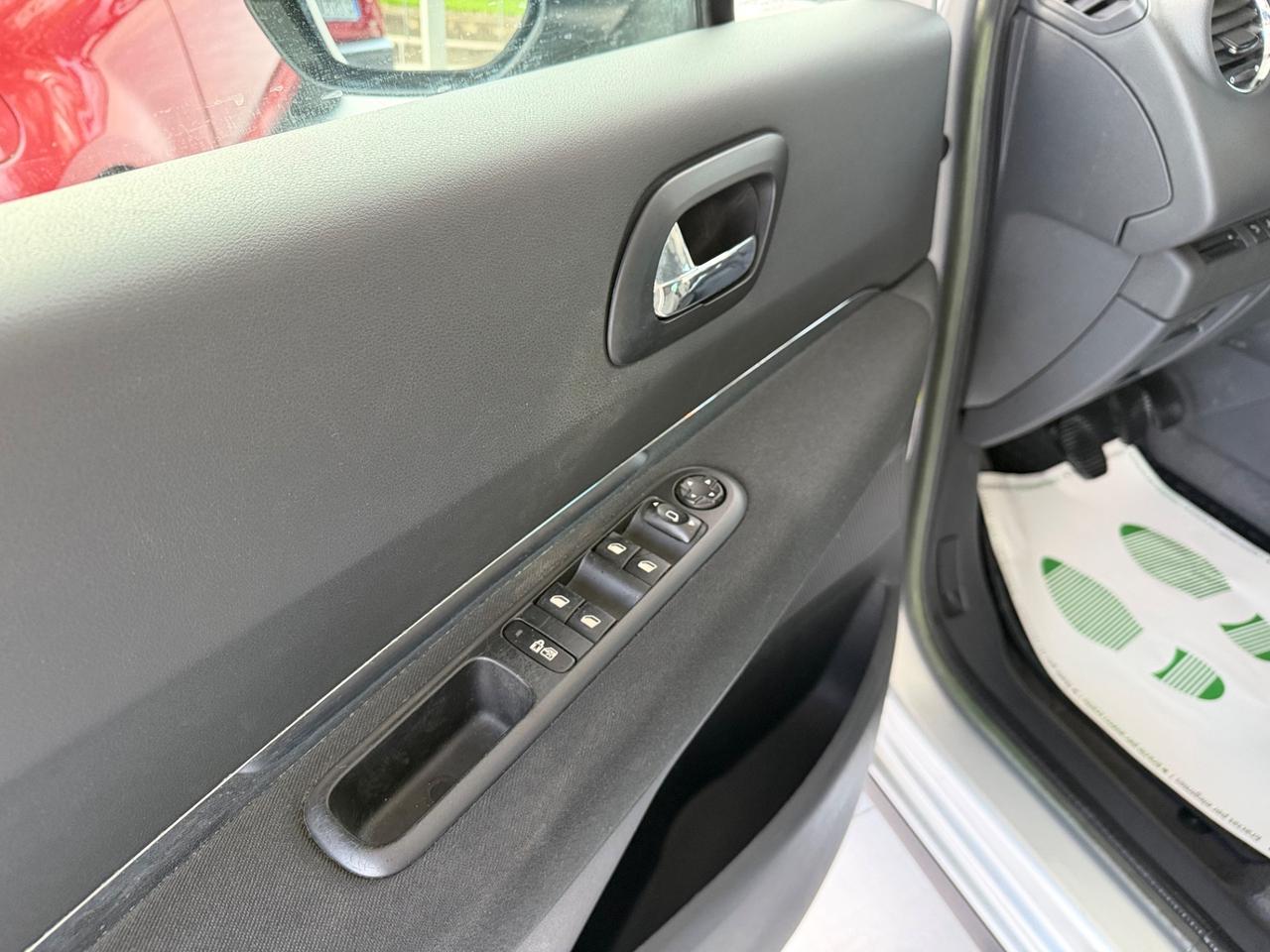 Peugeot 3008 1.6 HDi 112CV Allure