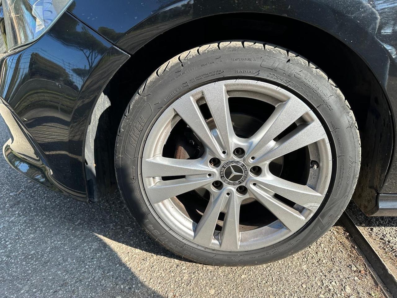 Mercedes-benz A 180 A 180 d Sport