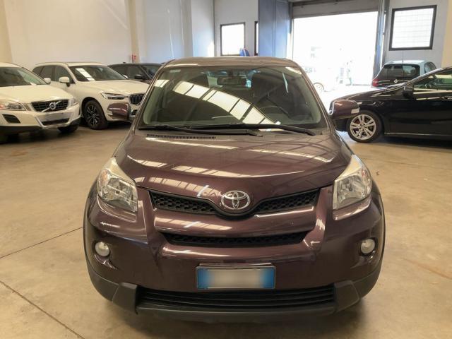 TOYOTA Urban Cruiser 1.4 D-4D AWD
