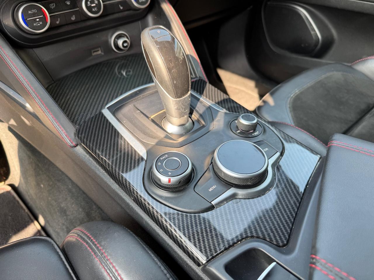 Alfa Romeo Stelvio 2.9 Bi-Turbo V6 510 CV AT8 Quadrifoglio
