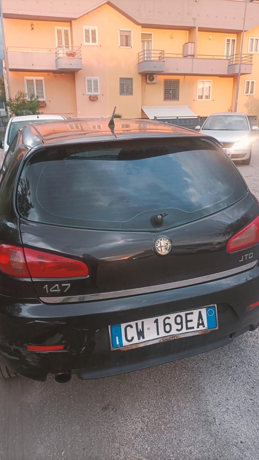 Alfa Romeo 147 1.9 JTD (120) 5 porte Distinctive