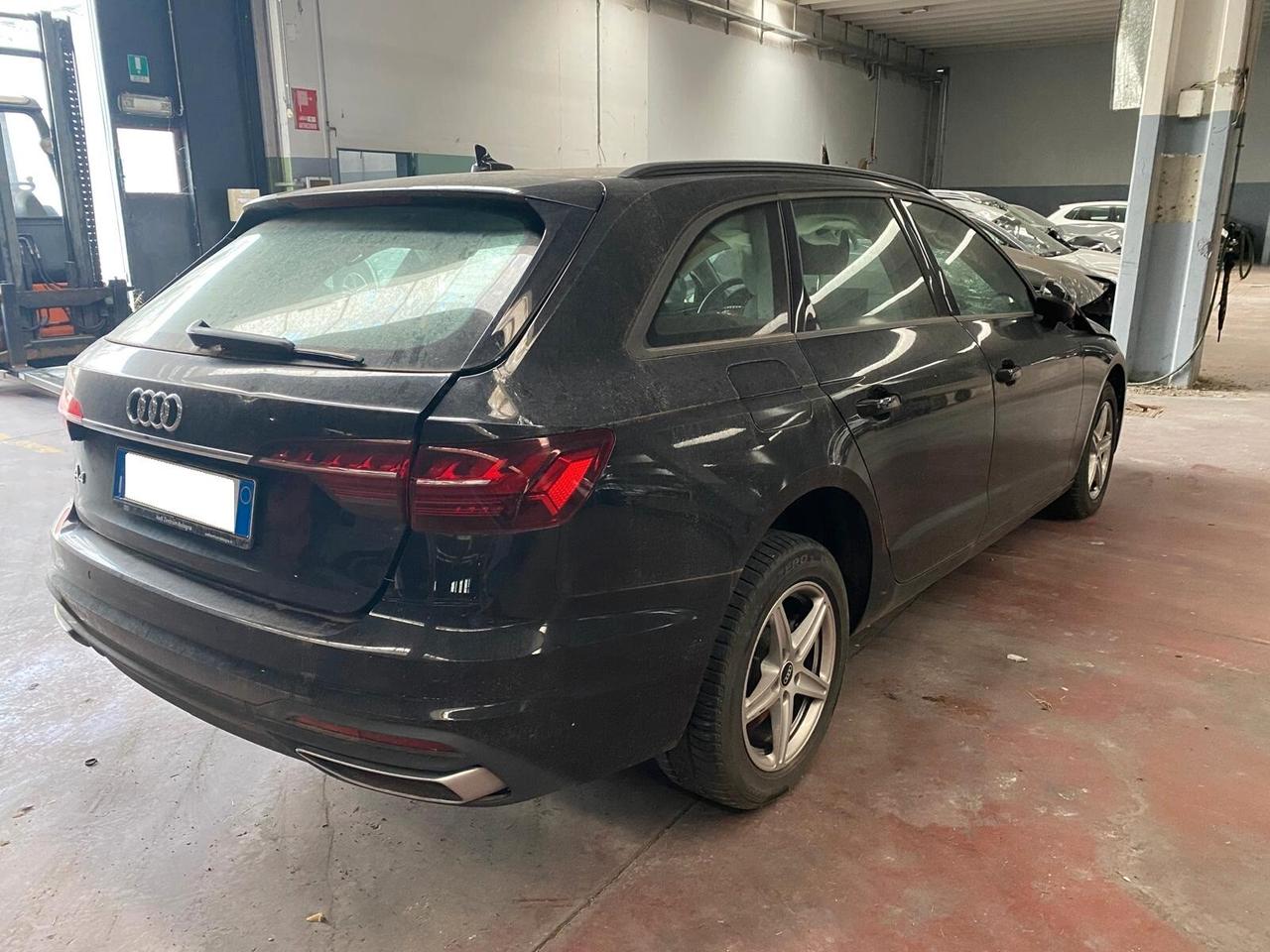 Audi A4 Avant 30 2.0 tdi mhev 136cv s-tronic START