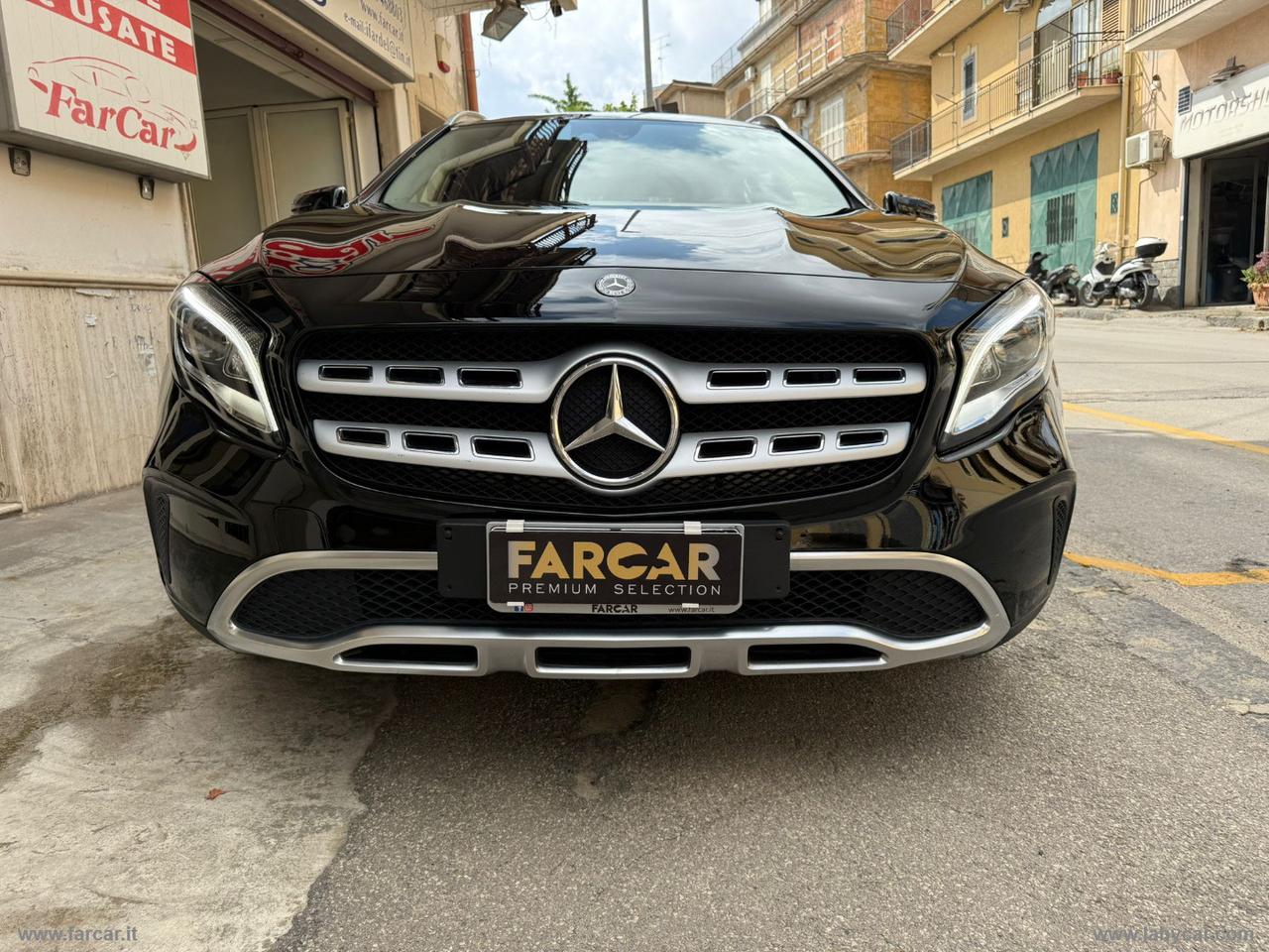MERCEDES-BENZ GLA 200 d Automatic Sport CROSS