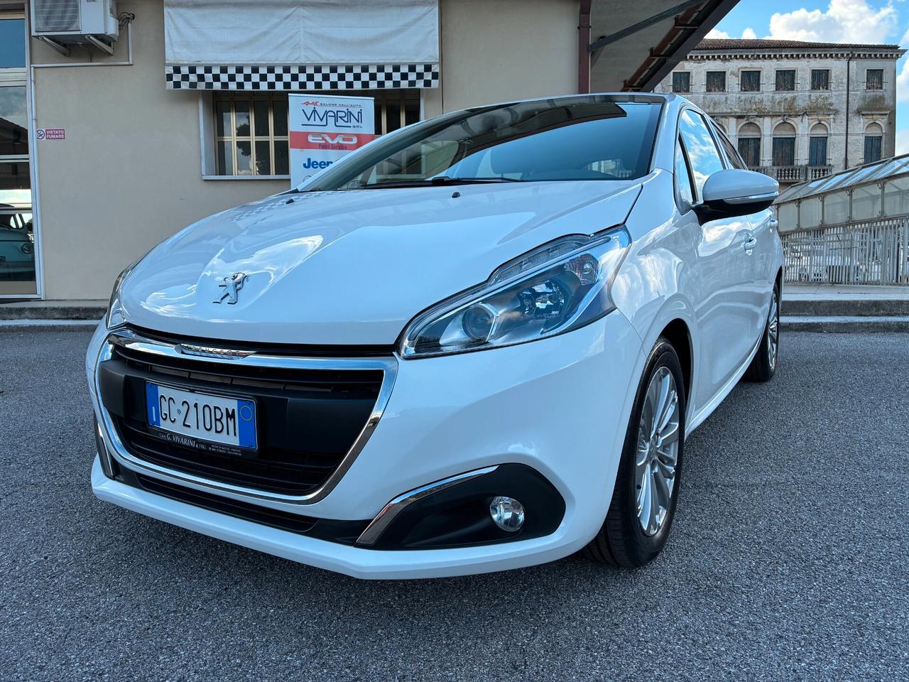Peugeot 208 BlueHDi 100 5 porte Active