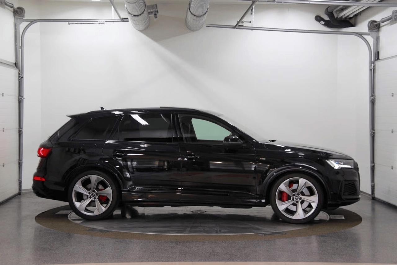 Audi Q7 60 TFSIe quattro S line