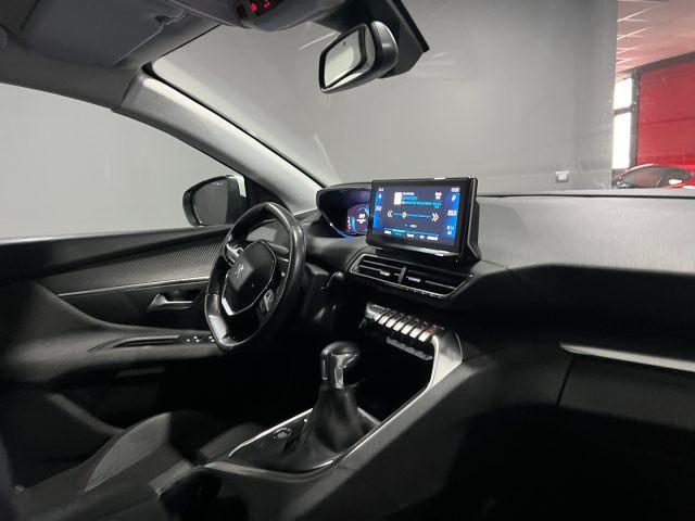 PEUGEOT 3008 BlueHDi 130 S&S Active Pack