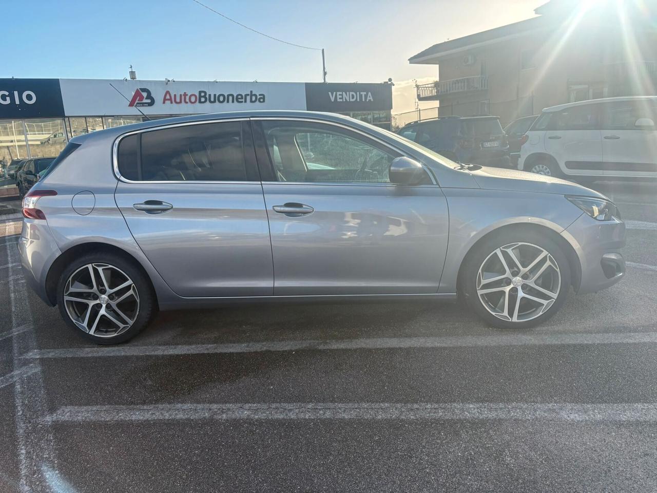 Peugeot 308 BlueHDi 120 S&S Allure